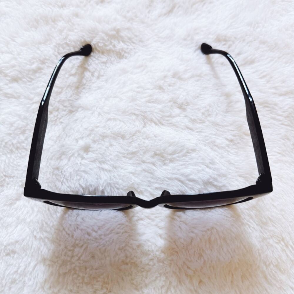 Oliver Black Oversized Chic Sunglasses - Picture 5 of 11